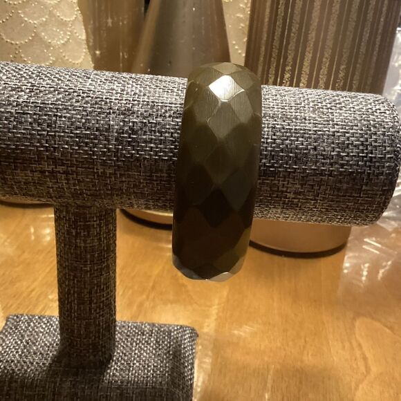 Chocolate Brown Diamond Faceted Acrylic Bracelet - Picture 1 of 4